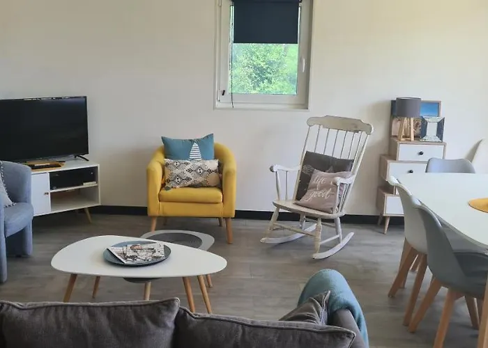 Maison Typique Royannaise Dans Un Quartier Calme