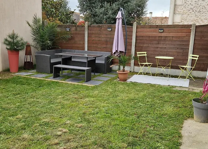 Maison Typique Royannaise Dans Un Quartier Calme * Royan