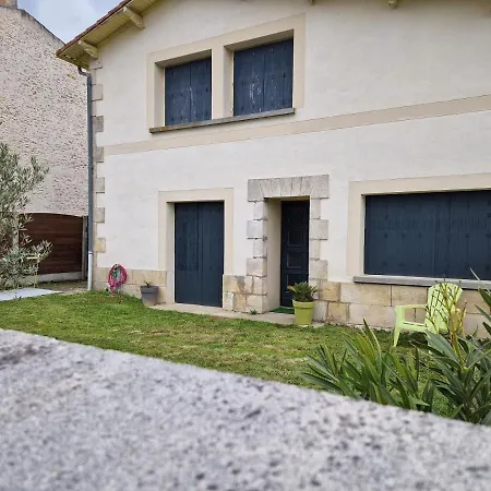 Maison Typique Royannaise Dans Un Quartier Calme Villa *