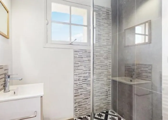 Maison Typique Royannaise Dans Un Quartier Calme Villa